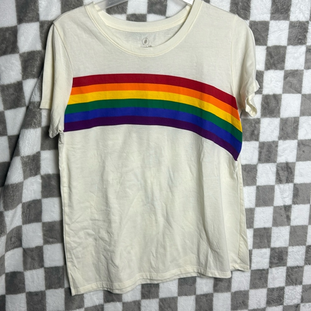 Family Fun Size S/Small Rainbow stripped Tee shirt short sleeve crew neck